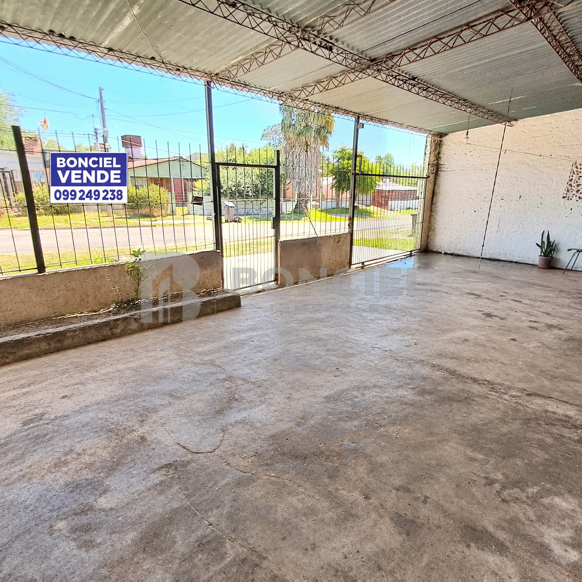 Dos Casas, Salón De Eventos Y Garages Con Renta En Las Piedras, fotografía 3