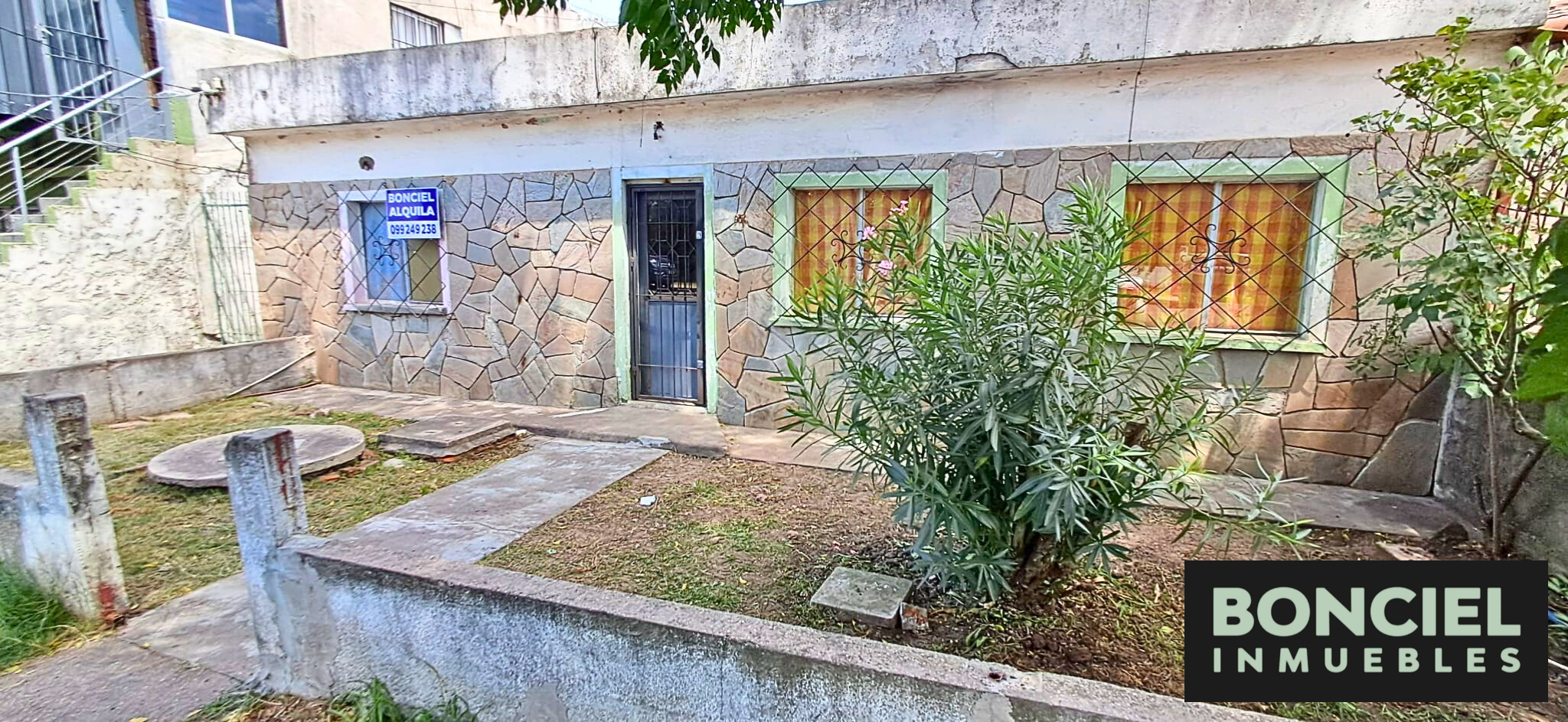 Alquiler Casa Dos Dormitorios Bien Ubicada, fotografía 2